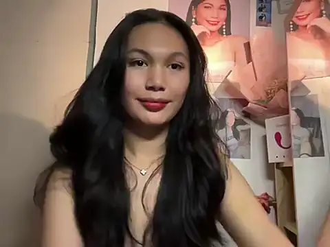 Snapshot of FelicityLincoln chatting on April 4, 2026, 11:33 pm FelicityLincoln online show from April 4, 2026, 11:33 pm