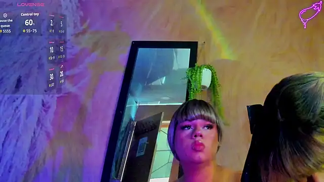 Tiffany deluxe online show from October 11, 2025, 7:59 pm