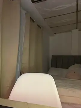 Snapshot of EmmaBlossom chatting on January 17, 2026, 3:43 am EmmaBlossom online show from January 17, 2026, 3:43 am