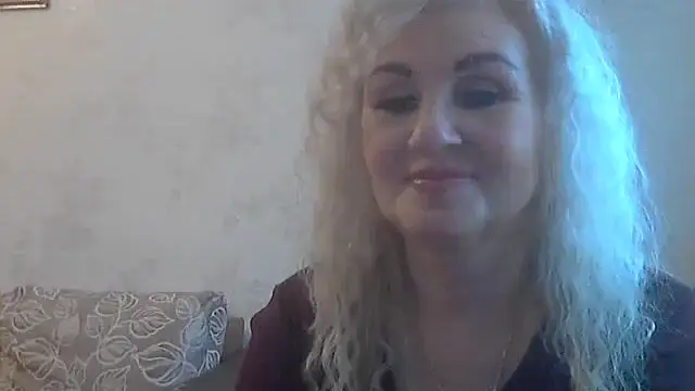 Snapshot of LadySexyBlond chatting on June 1, 2026, 7:19 am LadySexyBlond online show from June 1, 2026, 7:19 am