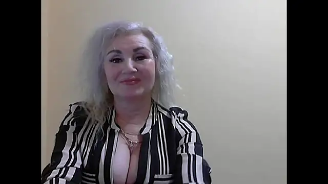 LadySexyBlond online show from October 17, 2025, 11:23 am