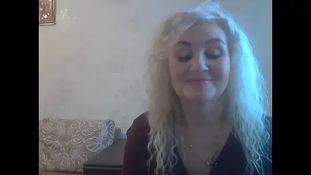 Snapshot of LadySexyBlond chatting on December 3, 2025, 5:01 pm LadySexyBlond online show from December 3, 2025, 5:01 pm
