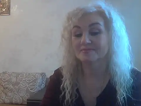 Snapshot of LadySexyBlond chatting on April 23, 2026, 1:02 pm LadySexyBlond online show from April 23, 2026, 1:02 pm