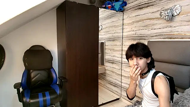 Lovers 21 online show from December 1, 2025, 9:37 pm