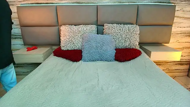 Lovers 21 online show from October 16, 2025, 9:34 pm