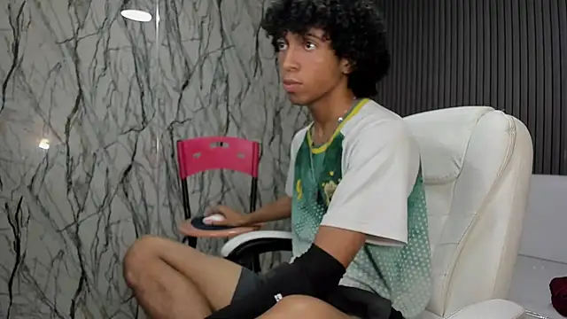 Snapshot of xion_ez chatting on November 25, 2025, 8:09 pm xion ez online show from November 25, 2025, 8:09 pm