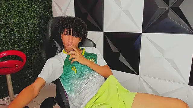 Snapshot of xion_ez chatting on October 10, 2025, 8:42 pm xion ez online show from October 10, 2025, 8:42 pm