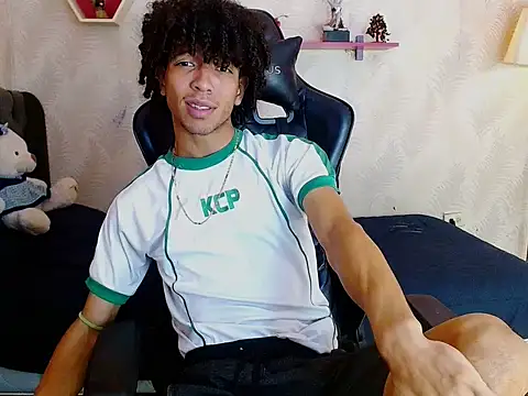 Snapshot of xion_ez chatting on October 11, 2025, 8:21 pm xion ez online show from October 11, 2025, 8:21 pm