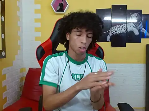 Snapshot of xion_ez chatting on October 28, 2025, 7:57 pm xion ez online show from October 28, 2025, 7:57 pm