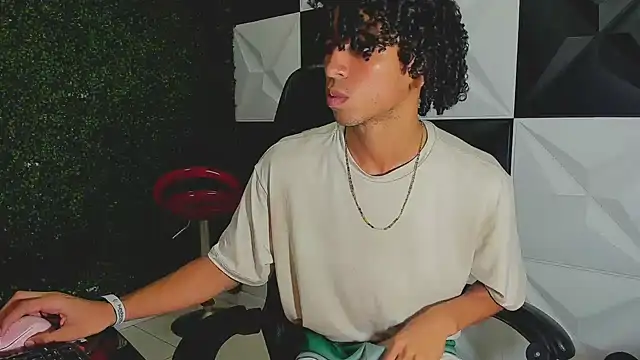 Snapshot of xion_ez chatting on October 4, 2025, 9:16 pm xion ez online show from October 4, 2025, 9:16 pm