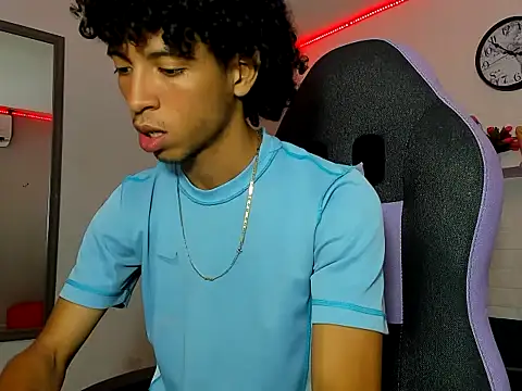 Snapshot of xion_ez chatting on October 15, 2025, 8:50 pm xion ez online show from October 15, 2025, 8:50 pm