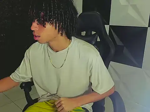 Snapshot of xion_ez chatting on October 3, 2025, 8:54 pm xion ez online show from October 3, 2025, 8:54 pm