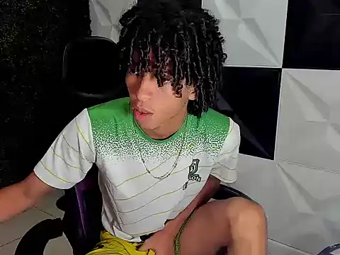 Snapshot of xion_ez chatting on October 2, 2025, 8:23 pm xion ez online show from October 2, 2025, 8:23 pm