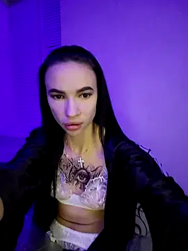 Julietta 001 online show from October 2, 2025, 6:44 pm