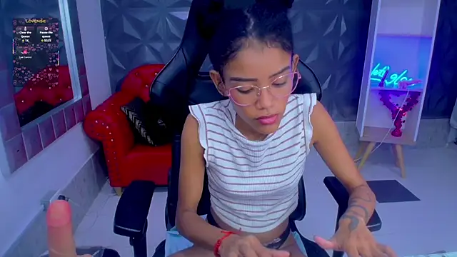 Snapshot of adisson_petite1 chatting on January 9, 2026, 7:32 pm adisson petite1 online show from January 9, 2026, 7:32 pm