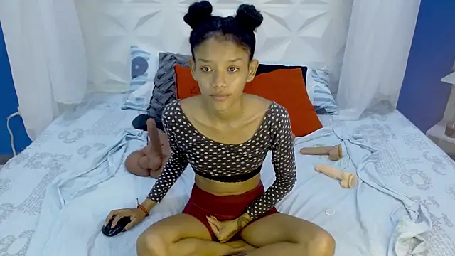 Snapshot of adisson_petite1 chatting on January 6, 2026, 11:20 pm adisson petite1 online show from January 6, 2026, 11:20 pm