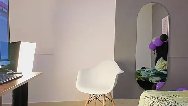 katiaa lovv online show from March 11, 2026, 12:21 pm