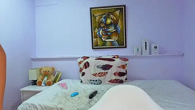 katiaa lovv online show from October 10, 2025, 11:55 am