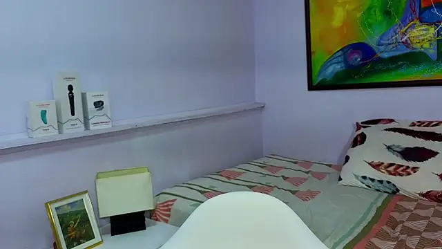 katiaa lovv online show from February 20, 2026, 12:07 pm