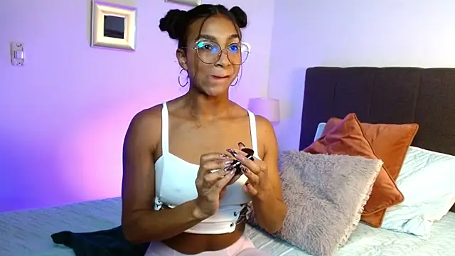 SashaBowei online show from November 22, 2025, 1:37 am