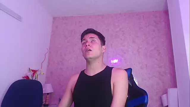 Aaron Foxxx online show from September 29, 2025, 1:17 pm