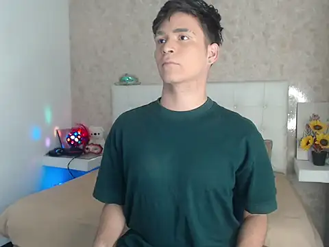 Aaron Foxxx online show from December 16, 2025, 9:19 pm