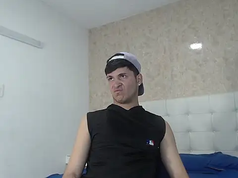 Aaron Foxxx online show from December 19, 2025, 8:22 pm