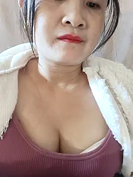 Paul-paul11 online show from November 28, 2025, 2:34 am