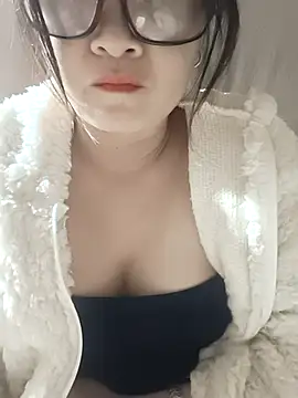 Paul-paul11 online show from November 28, 2025, 2:39 pm