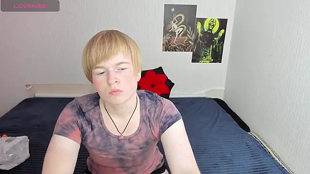 Cattie w  online show from November 7, 2025, 1:10 am