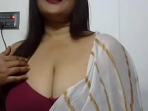 Snapshot of aarohee9 chatting on February 2, 2026, 6:51 pm aarohee9 online show from February 2, 2026, 6:51 pm