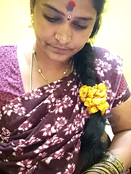 navyasree143 online show from October 25, 2025, 2:28 pm