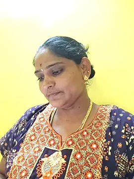 navyasree143 online show from September 25, 2025, 4:13 pm