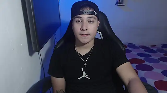 loki32men online show from October 16, 2025, 4:21 am