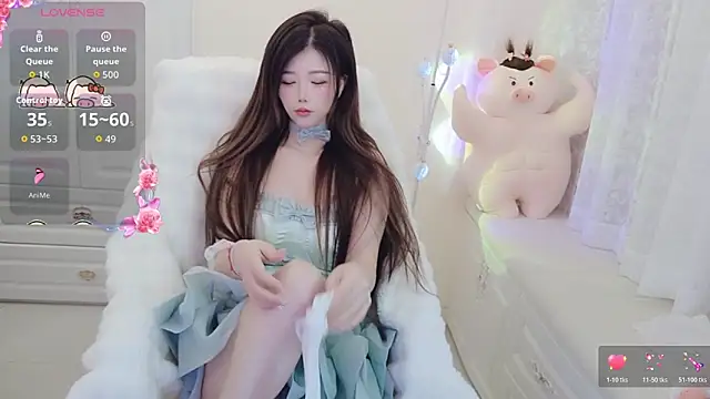 Coco-Di online show from January 18, 2026, 2:04 am