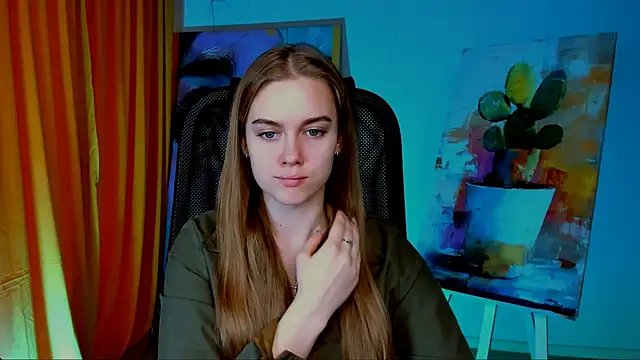 JuneWoods online show from April 7, 2026, 7:21 am