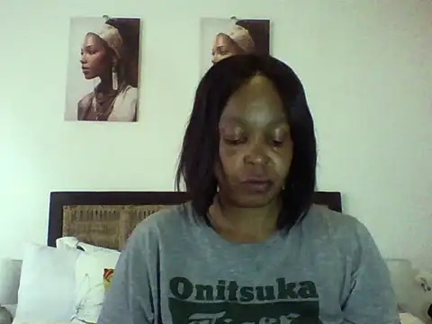 Blacksashaxx online show from November 5, 2025, 11:13 am