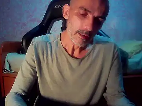 Snapshot of uaintmybabbydaddy chatting on November 2, 2025, 2:33 pm uaintmybabbydaddy online show from November 2, 2025, 2:33 pm