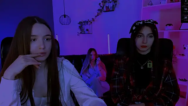 leslie bird online show from March 26, 2026, 11:19 am