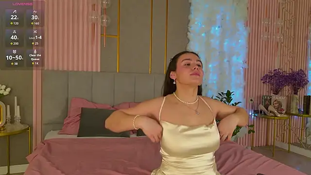 GabiBatista online show from April 14, 2026, 5:12 am