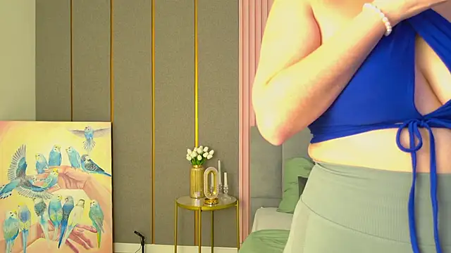 GabiBatista online show from April 16, 2026, 5:08 am