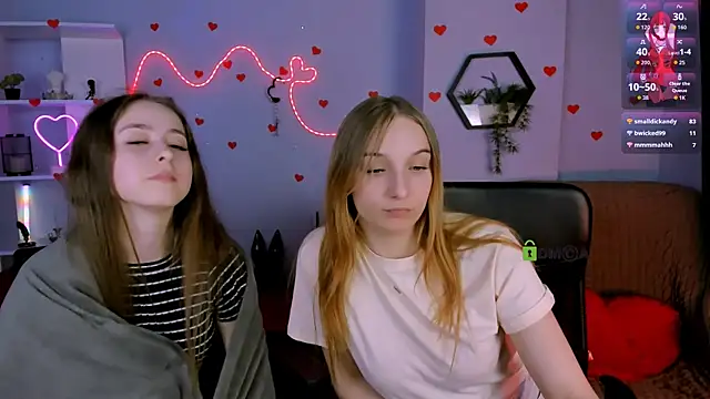 rebecca smile online show from March 28, 2026, 10:33 pm