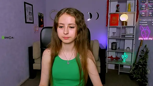 Snapshot of rebecca_smile chatting on May 20, 2026, 3:53 pm rebecca smile online show from May 20, 2026, 3:53 pm