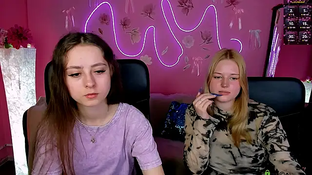 rebecca smile online show from April 23, 2026, 12:22 pm