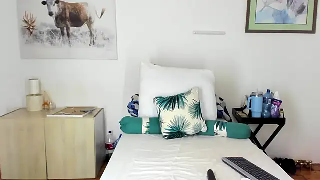 ConnieSmall24 online show from March 16, 2026, 9:50 pm