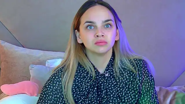 AnitaVenture online show from October 11, 2025, 4:41 pm