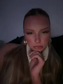 blondeeee online show from February 20, 2026, 5:26 pm