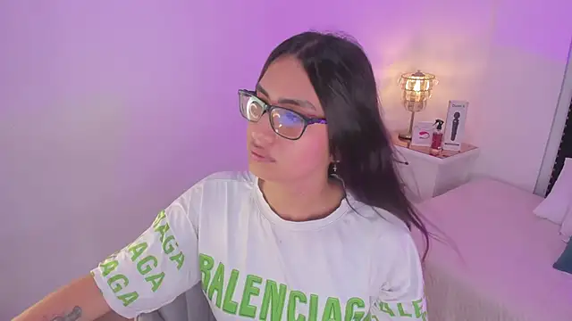 cherrylady 02 online show from November 28, 2025, 12:05 pm