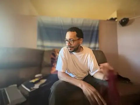 ThrowedWorldWide online show from April 25, 2026, 1:25 pm