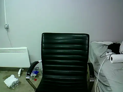 krerem online show from November 4, 2025, 6:11 pm